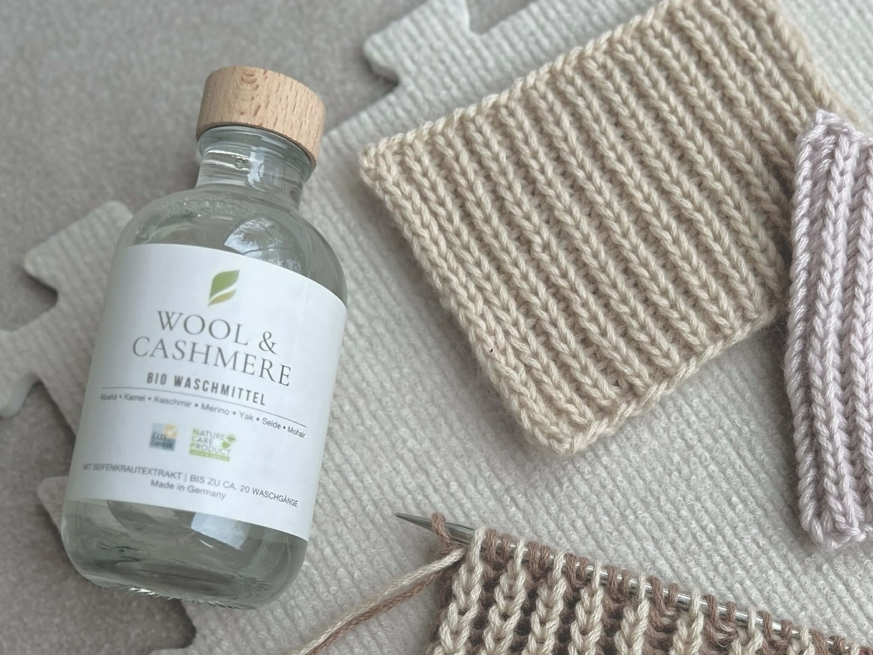 Waschen und Spannen – dein Strickstück in Form gebracht