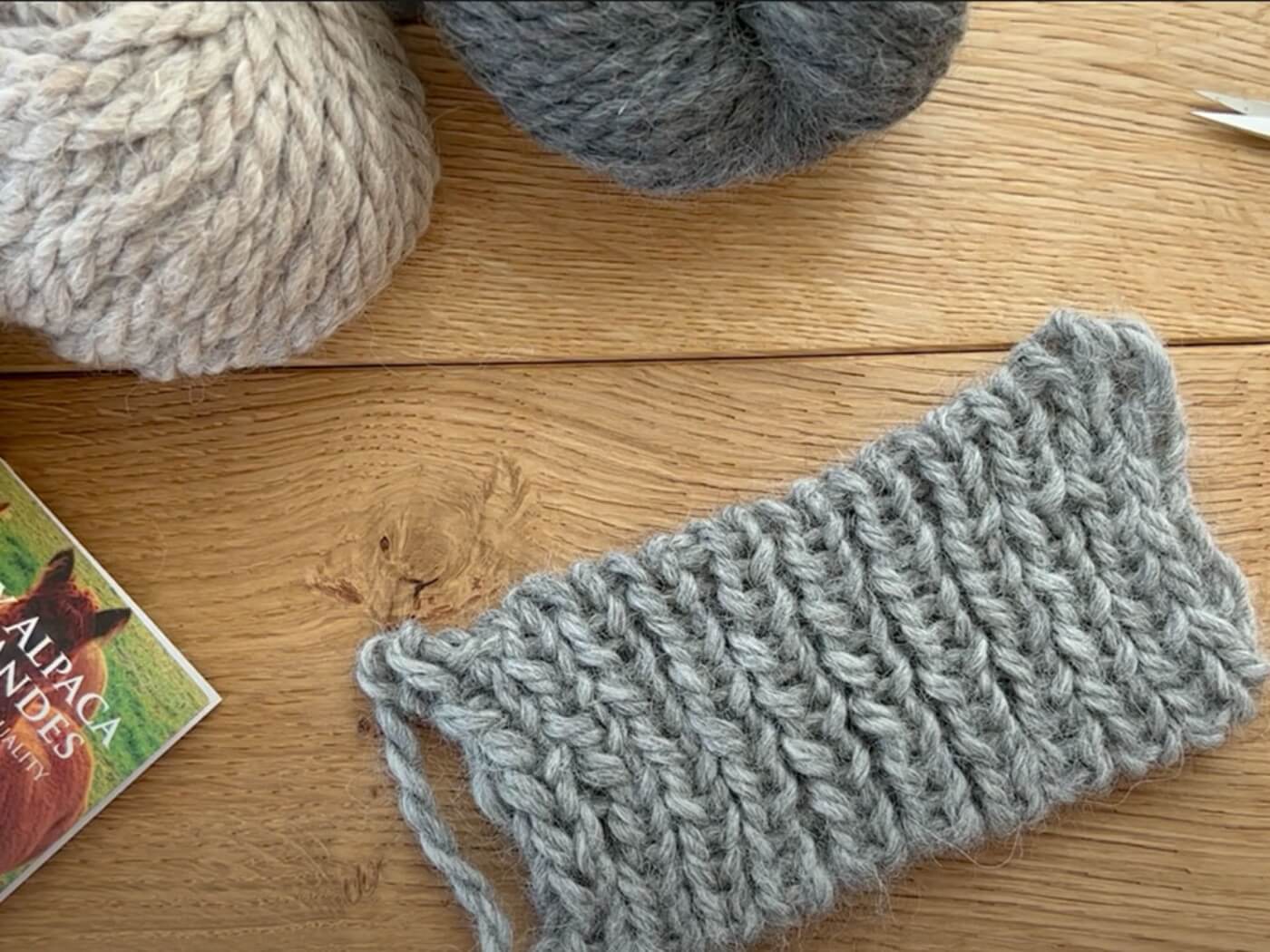 2 Piecess Hand Held Useful Digital Display Knitting Crochet Stitch