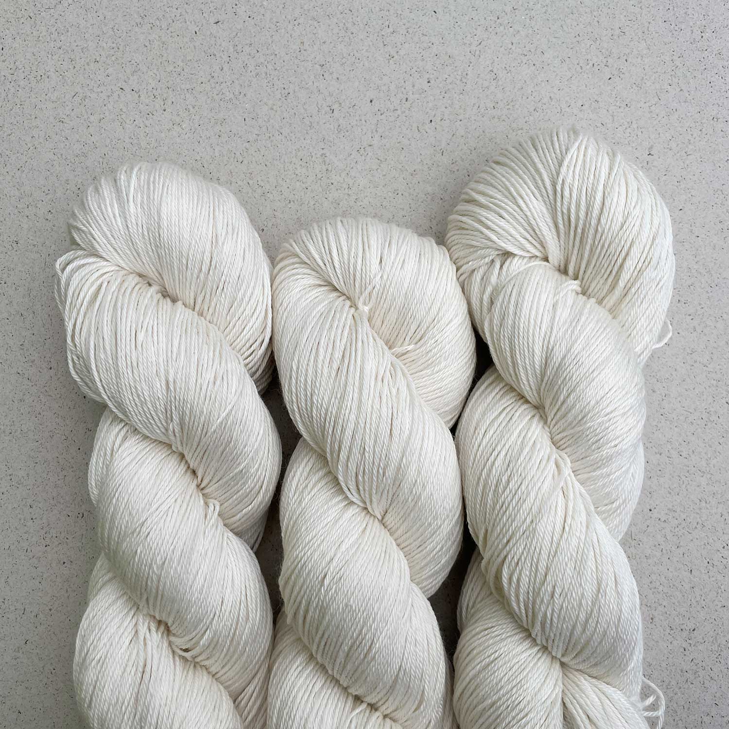 SAFFIRA PARA TEÑIR | LANA MERINO & SEDA DE MORERA