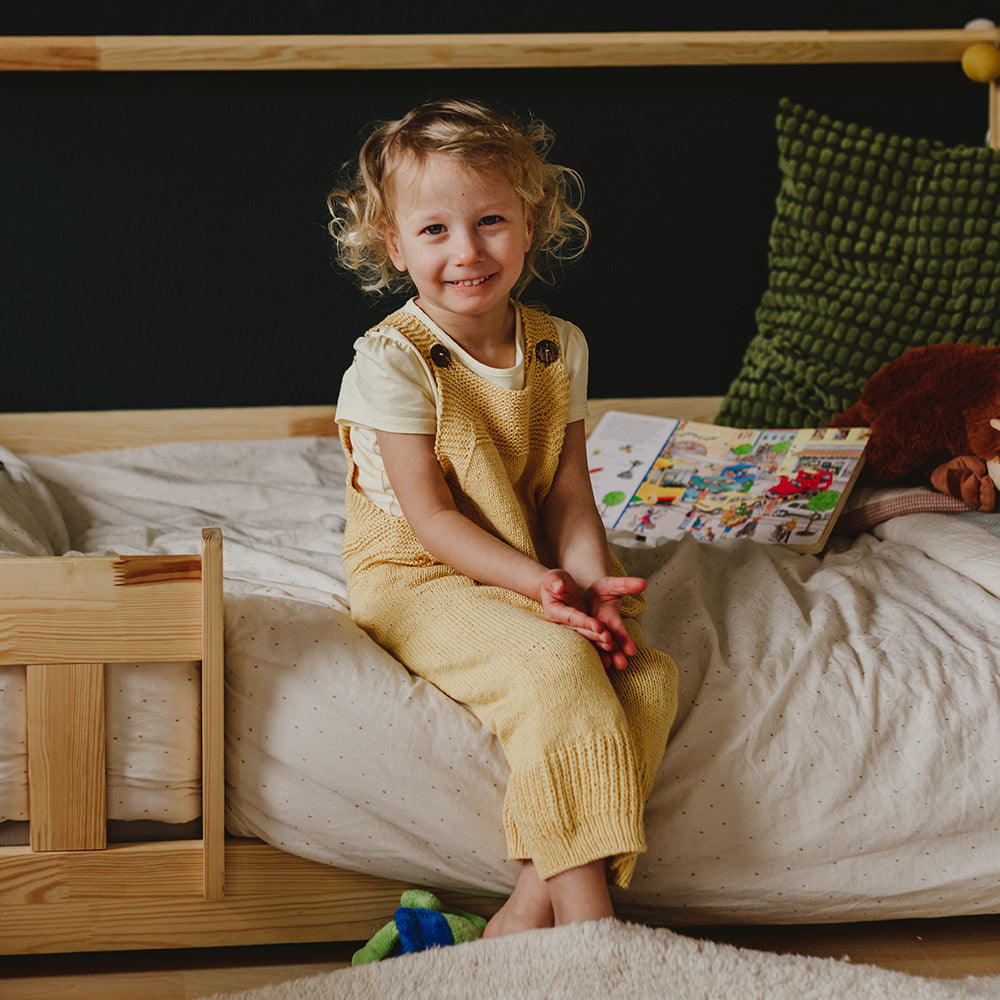 STRICKANLEITUNG | LATZHOSE DANA