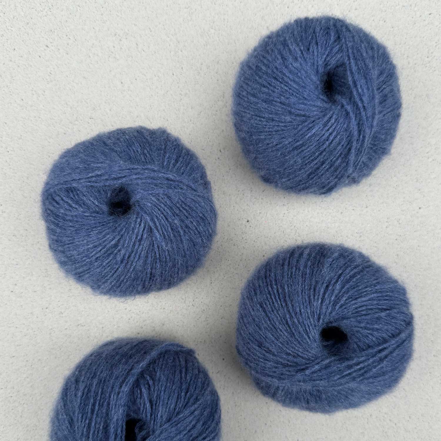 CASHMERE 6/28 | 100% CASHMERE WOOL