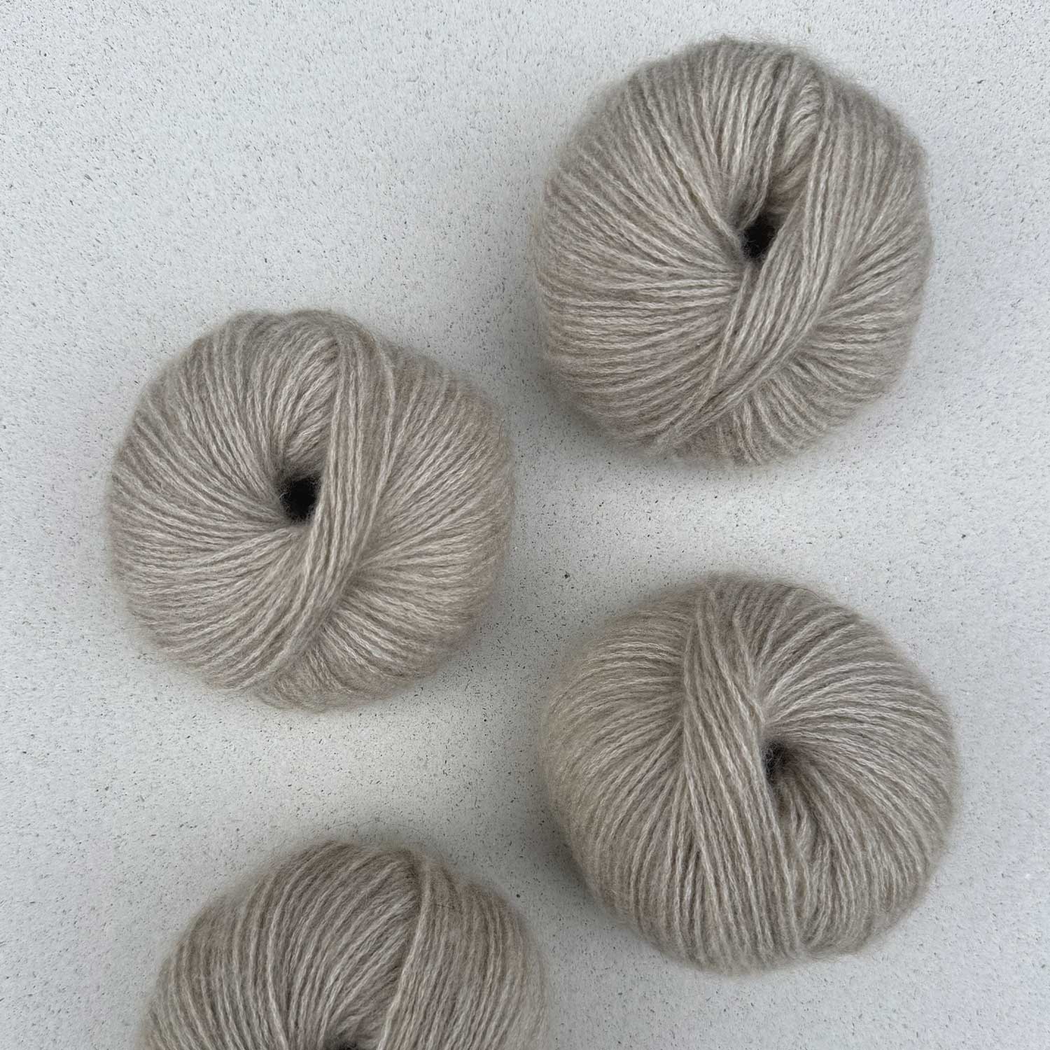 CASHMERE 6/28 | 100% CASHMERE WOOL