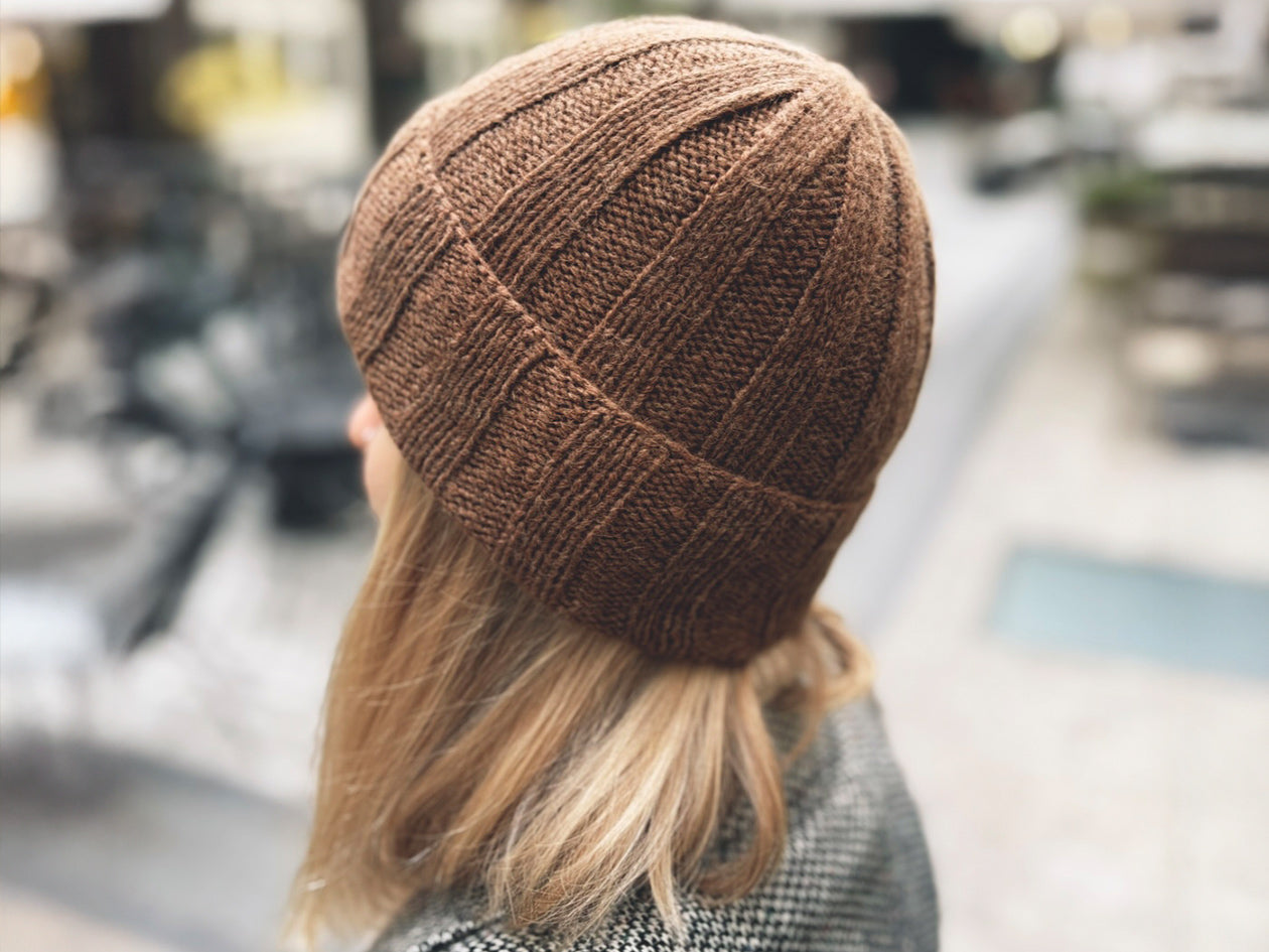 Kostenlose Strickanleitung: Mütze Four by Four Hat von Dagna Zielińska