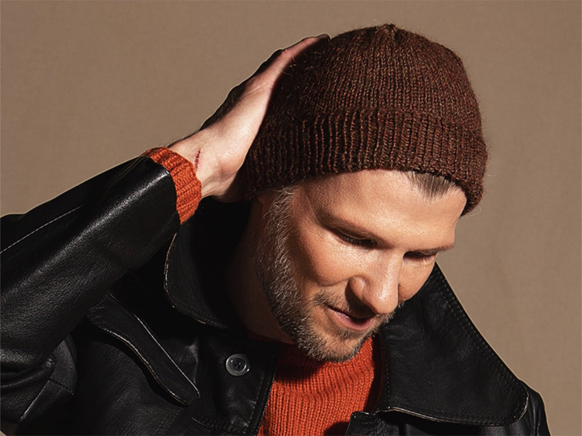 Knitting a Hat with Circular Needles (incl. free pattern)